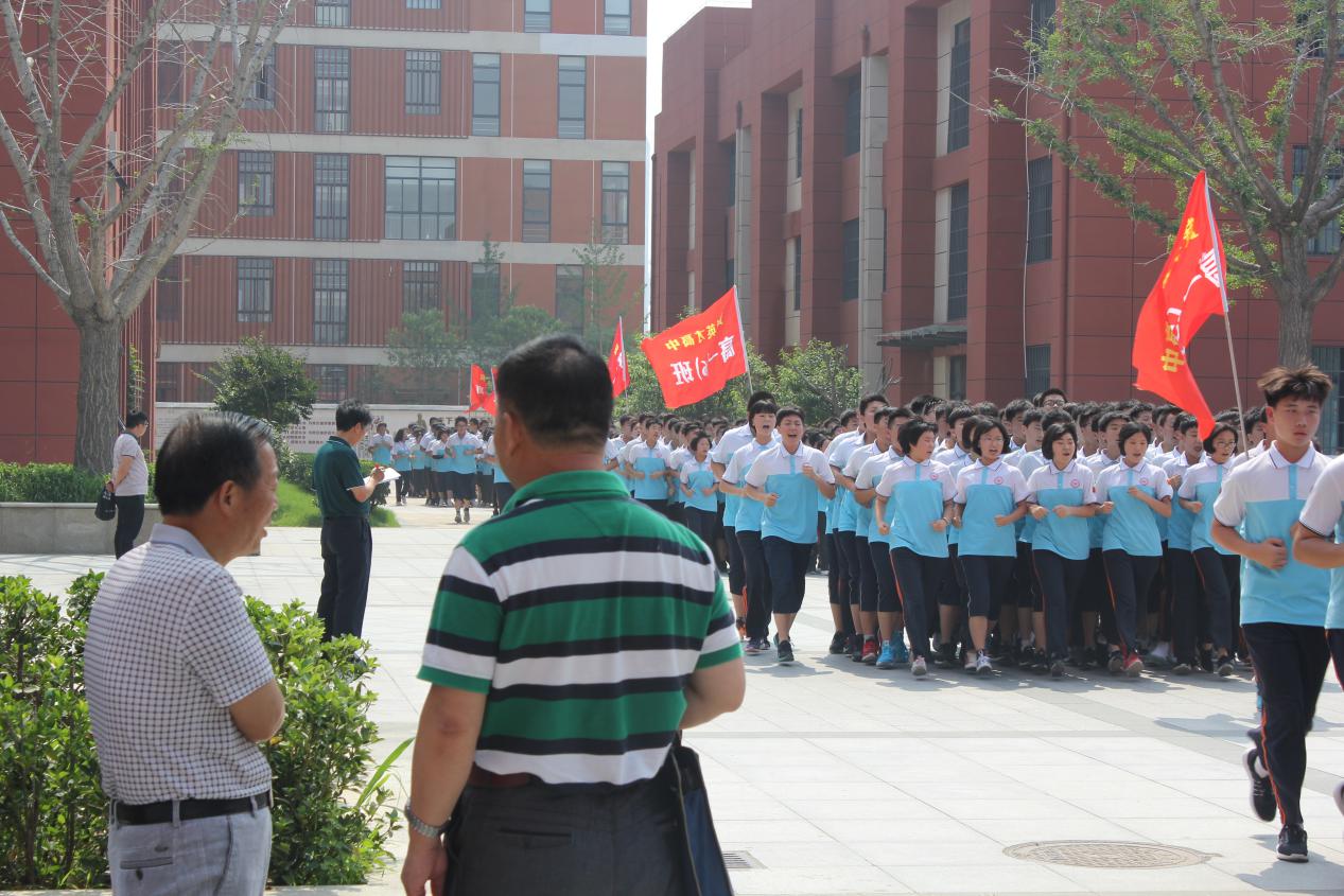 风华实验高中正面图片_亳州市风华教育集团